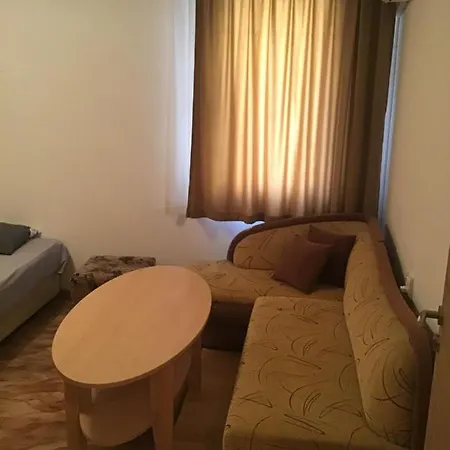 Aurora Къща за гости