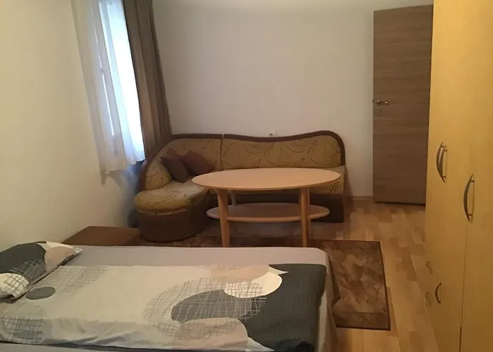 Aurora Guest house 4*