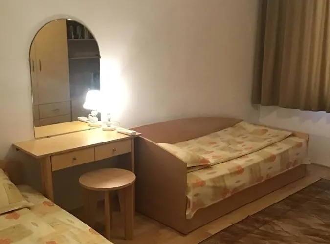 Guest house Aurora 4*