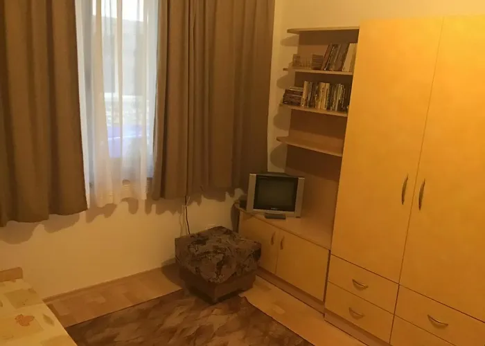 Aurora Guest house 4*